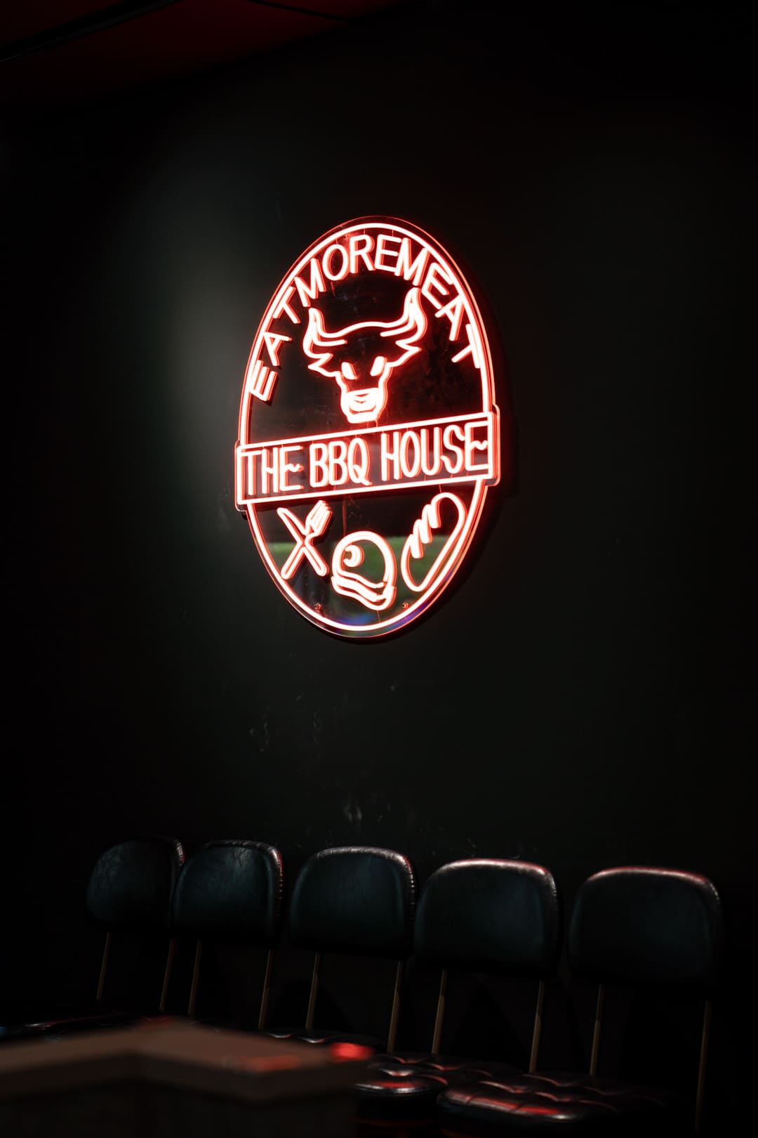 新開幕!The BBQ House 牛排館:約會聚餐首選還不限時,冷藏牛排現點現切、最高等級肉品自由客製化 - 第42張圖 The BBQ House