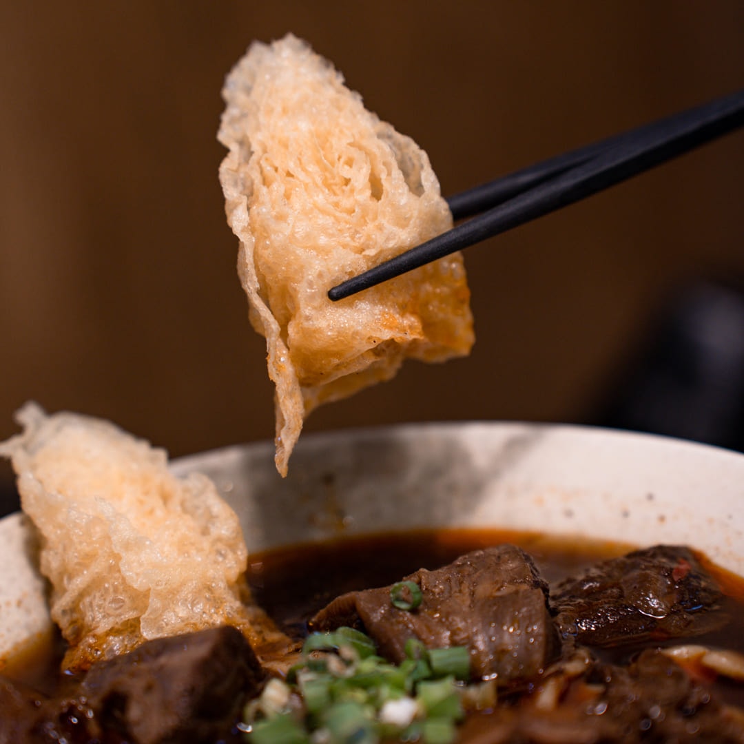 吾時•食牛肉麵|板橋車站美食推薦,傳承母親的五椒麻辣牛肉麵搭配少女心日式豆乳布丁燒吾時•食牛肉麵 - 第18張圖