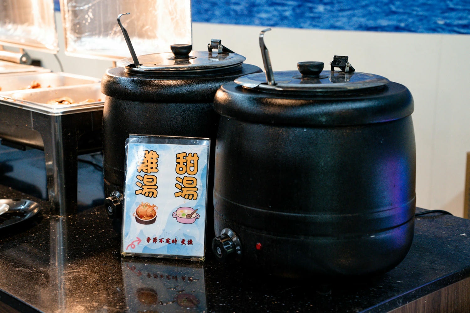 林口海世界複合式碳烤店|現流海魚、生魚片、螃蟹吃到飽!當季牡蠣海鮮無限享用,不收服務費超划算! - 第24張圖