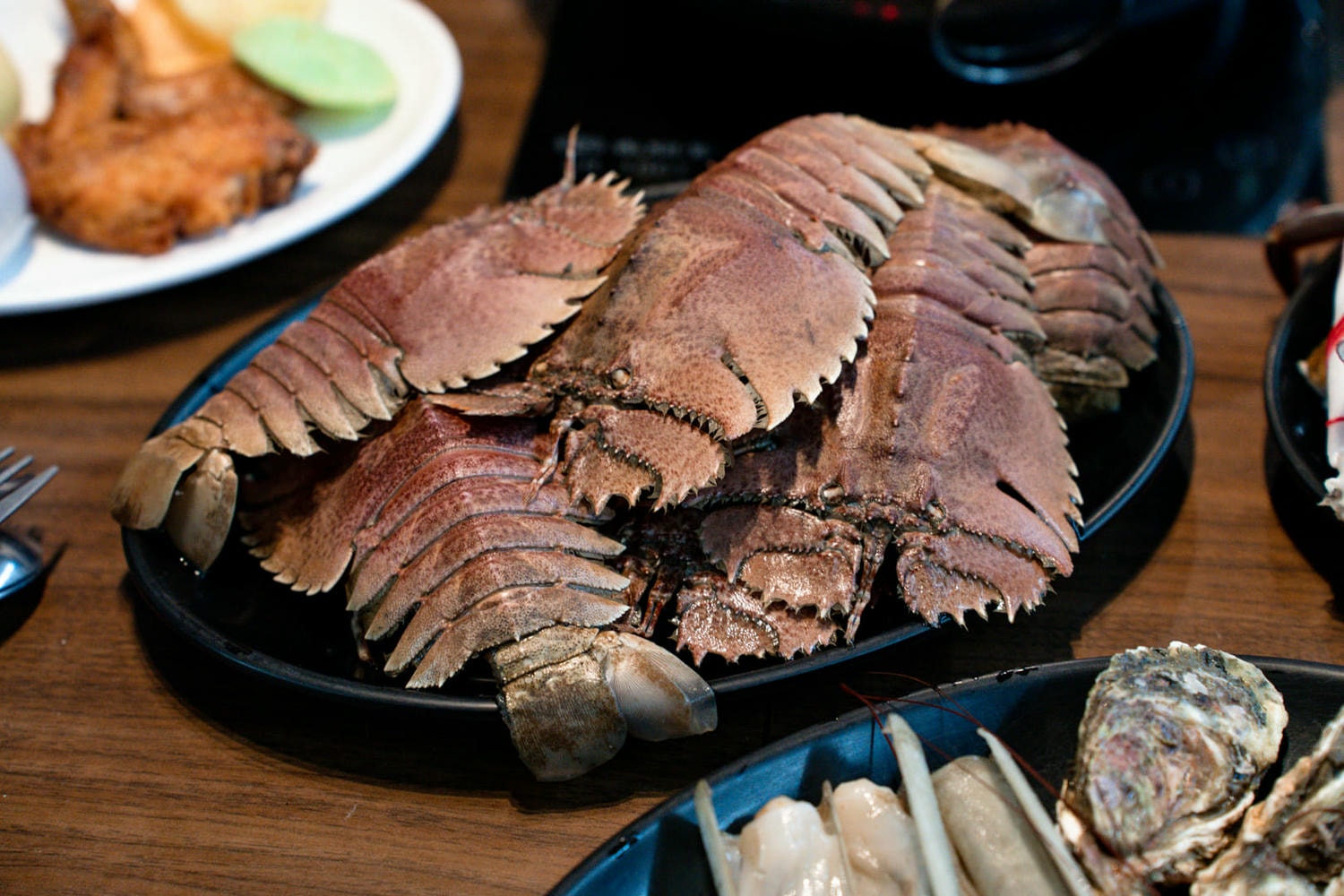 林口海世界複合式碳烤店|現流海魚、生魚片、螃蟹吃到飽!當季牡蠣海鮮無限享用,不收服務費超划算! - 第6張圖